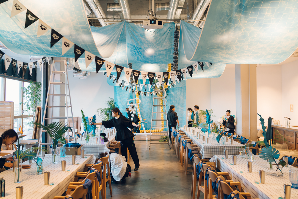 UNION HARBORの白壁と木の温もりが融合した自由な装飾が可能なパーティ会場