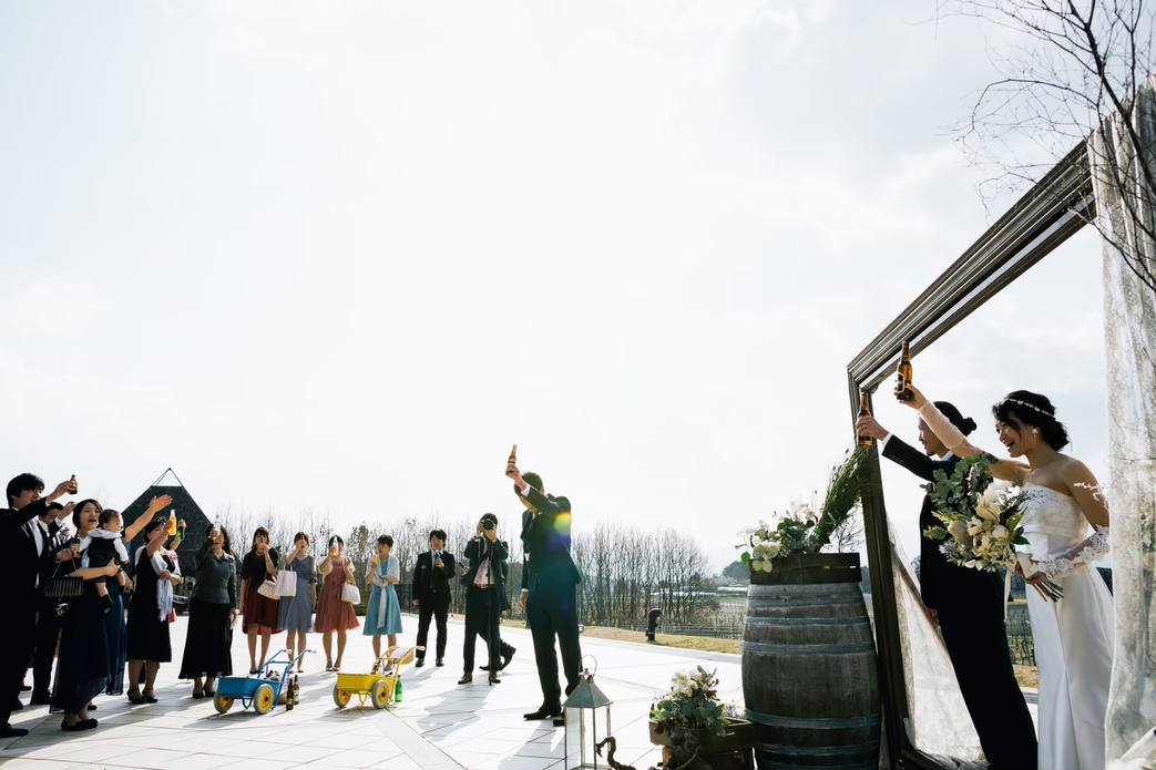 クリエイターチームと協力して結婚式を創り上げる中島亜希さん